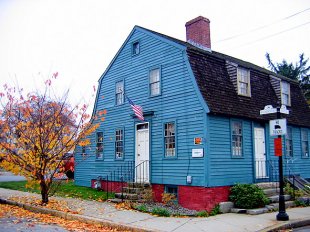 A Hempsted House